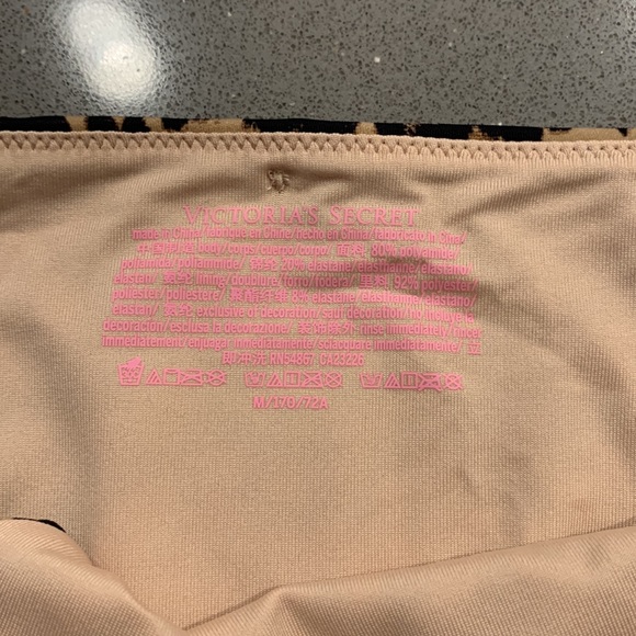 NEW with tags Victoria’s Secret leopard bikini bottom - Picture 4 of 6